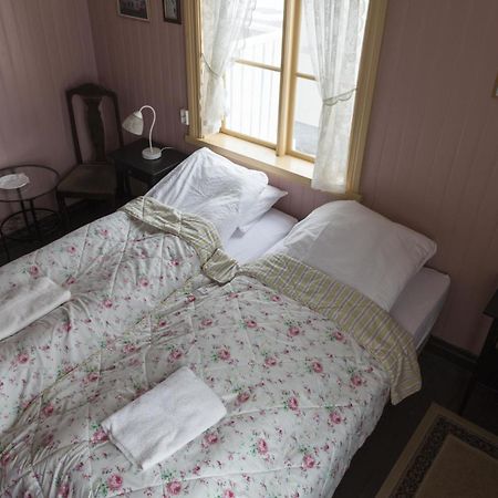 Einarshusid Guesthouse Bolungarvik ภายนอก รูปภาพ