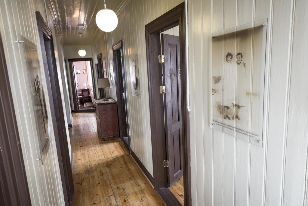 Einarshusid Guesthouse Bolungarvik ภายนอก รูปภาพ